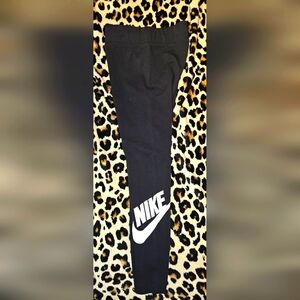 NIKE Size S Womens High Rise Stretch Pull On Athletic Compression Leggings